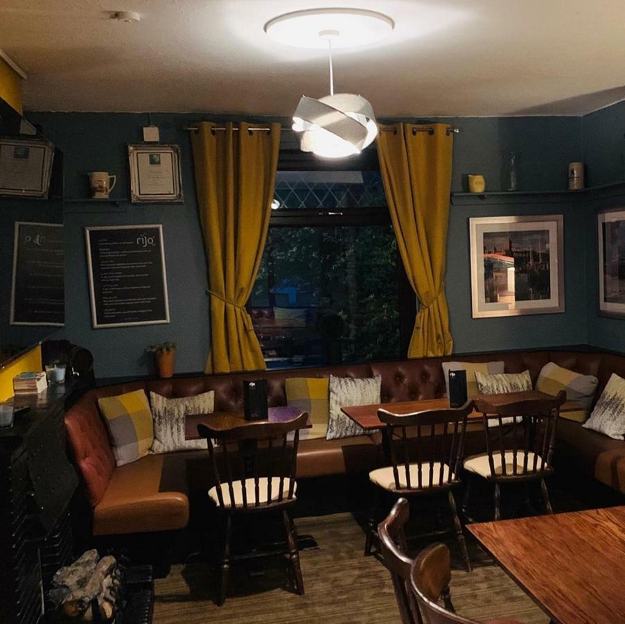Milton Hotel Llanwern Village Newport (Gwent) Buitenkant foto